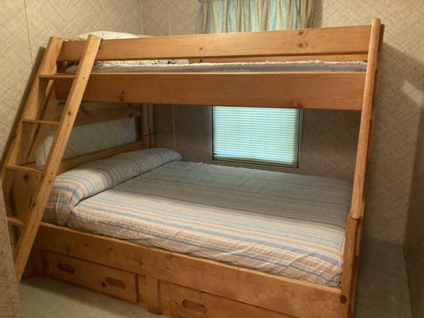 1987 HUNG HS Manufactured Home
