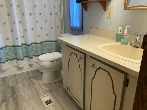 1987 HUNG HS Manufactured Home
