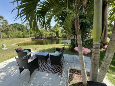 Photo 1 of 20 of home located at 1405 82nd Avenue, Site #225 Vero Beach, FL 32966