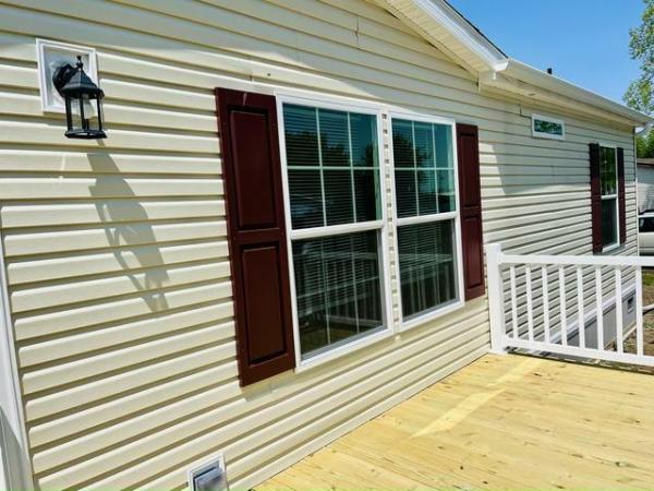 2025 Eagle River - Leola Ontario Mobile Home