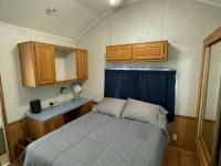 2002 Park Place- Fleetwood M-33R Mobile Home