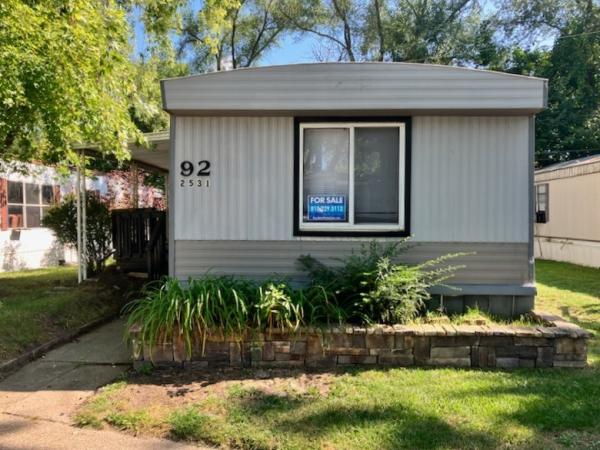 1975 Peerless mobile Home