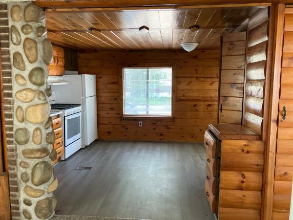 1975 Peerless mobile Home