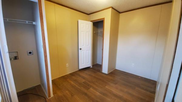 2002 Supreme Homes Supreme Mobile Home