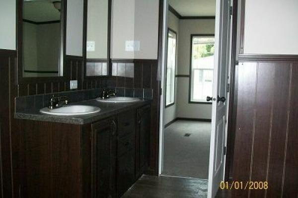2015 Clayton Homes Inc Yes Mobile Home