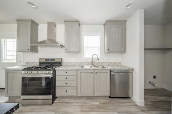 2025 Clayton 81TMP16763AH25  Home