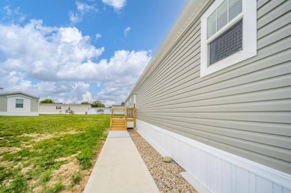 2025 Clayton 81TMP16763AH25  Home