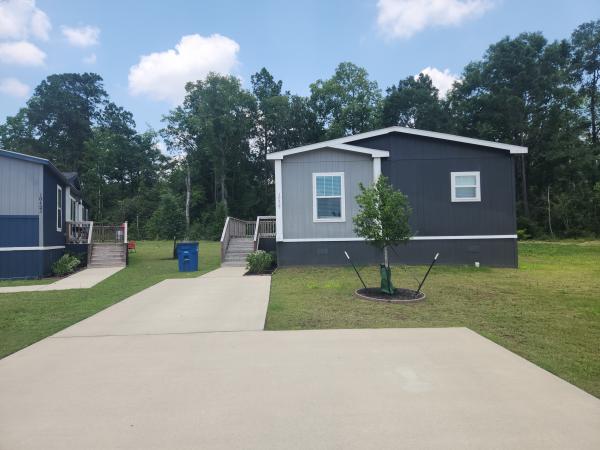 2022 Clayton 32DEV28563A Mobile Home