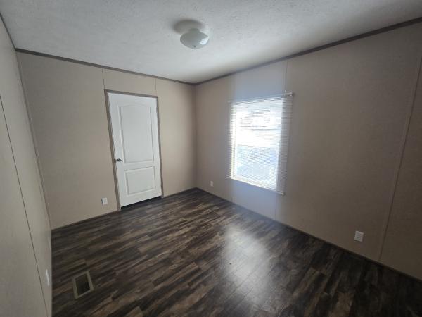 2019 22BRX16482AH19  Home