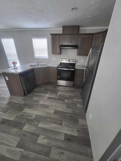 Mobile Home at 3000 Moxadarla Dr Lot 19 Zanesville, OH 43701