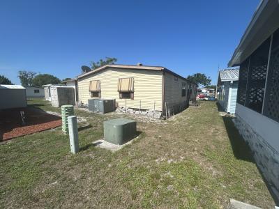 Photo 3 of 32 of home located at 8833 Fountain Club Blvd Tampa, FL 33635
