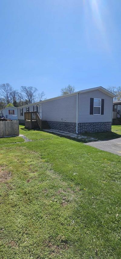 Mobile Home at 237 Fancy Filly Martinsburg, WV 25403