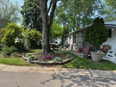 Photo 2 of 20 of home located at 43223 Bonaparte Ave #100 Sterling Heights, MI 48314
