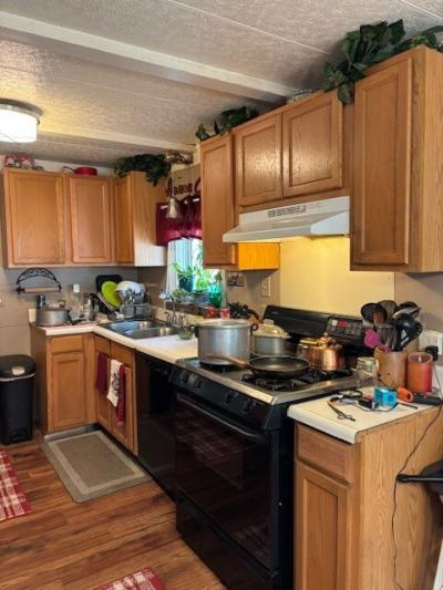 Photo 4 of 20 of home located at 43223 Bonaparte Ave #100 Sterling Heights, MI 48314