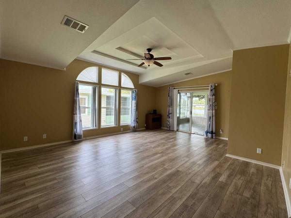 2001 Manufactured Home