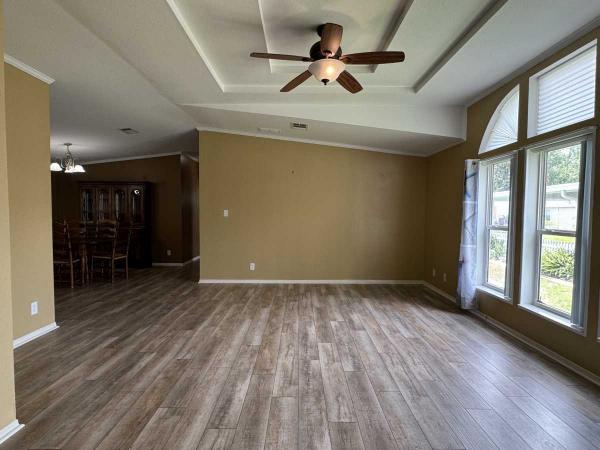 2001 Manufactured Home