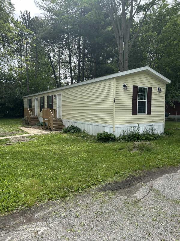 Photo 1 of 2 of home located at 4330 N Old State Rd 15 Warsaw, IN 46582
