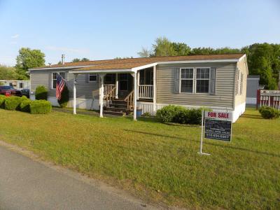 Photo 2 of 33 of home located at Martindale Crt Clifton Park, NY 12065