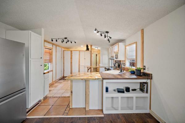 1996 Summit Mobile Home