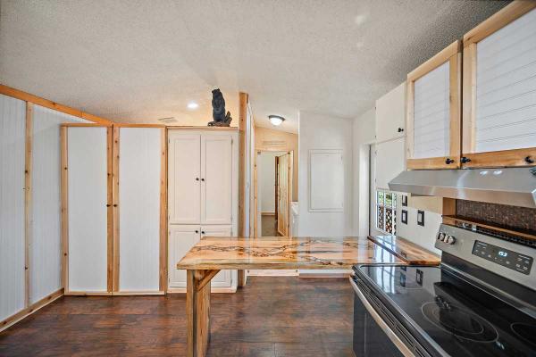 1996 Summit Mobile Home