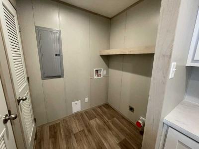 Photo 5 of 13 of home located at 11500 SW Kanner Hwy Indiantown, FL 34956