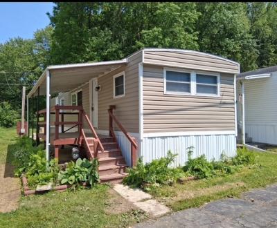 Photo 1 of 8 of home located at 43 Hyland Dr Akron, OH 44312