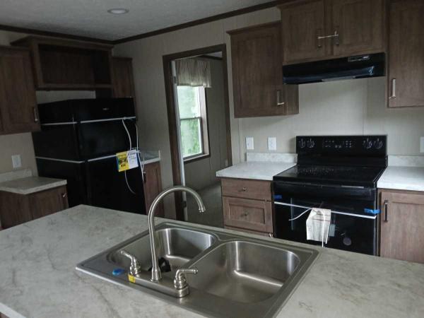 2025 Commodore Blazer Select Manufactured Home