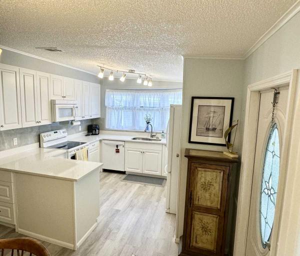 1987 Meri Manufactured Home