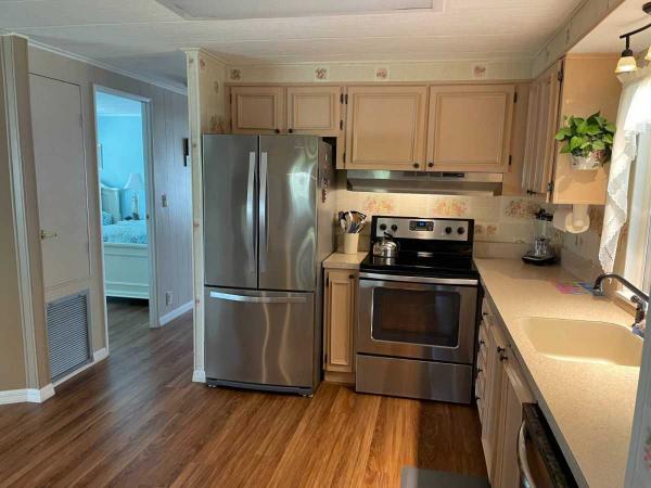 1982 SHER HS Manufactured Home