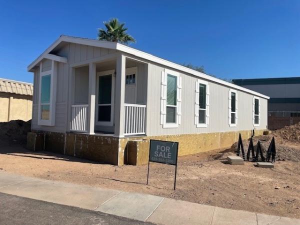 Photo 1 of 2 of home located at 10201 N. 99th Ave. #2 Peoria, AZ 85345