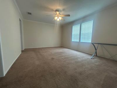 Photo 5 of 13 of home located at 136 Highlands Ridge Lane Davenport, FL 33897