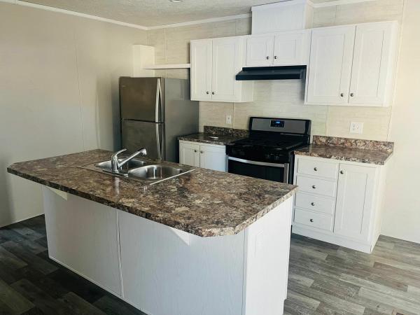 Photo 1 of 2 of home located at 4390 Rosehill Ln Lot Rh4390 Saginaw, MI 48603