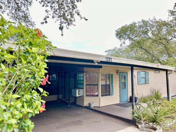 1988  Mobile Home For Sale
