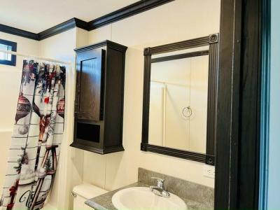 Photo 5 of 7 of home located at 829 Willowbrook Drive Lockport, NY 14094