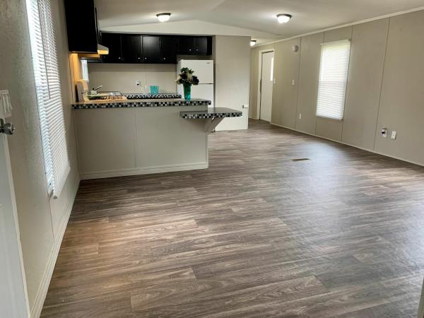 1997 Clayton Homes Inc Mobile Home For Sale