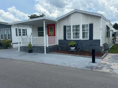 Photo 2 of 15 of home located at 37530 Daybright Lane Zephyrhills, FL 33541