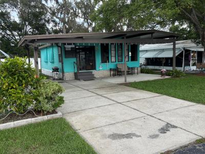 Photo 2 of 14 of home located at 37633 Elder Lane Zephyrhills, FL 33541