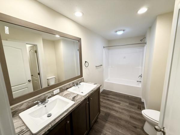 2023 Clayton - Middlebury Mobile Home
