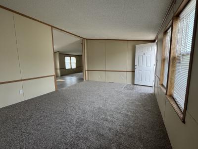 Photo 3 of 7 of home located at 28467 Oakwood Flat Rock, MI 48134