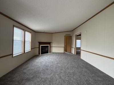 Photo 4 of 7 of home located at 28467 Oakwood Flat Rock, MI 48134