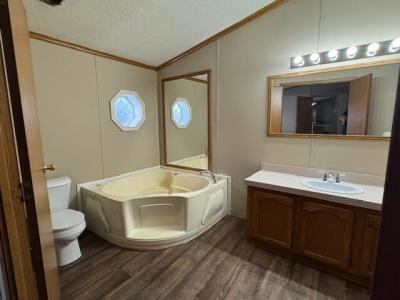 Photo 3 of 4 of home located at 28485 Oakwood Flat Rock, MI 48134