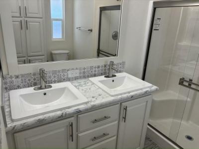 Photo 5 of 6 of home located at 8700 E. University Dr. # 0732 Mesa, AZ 85207