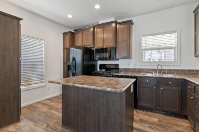 Photo 4 of 20 of home located at 16005 N 32nd St, #134 Phoenix, AZ 85032