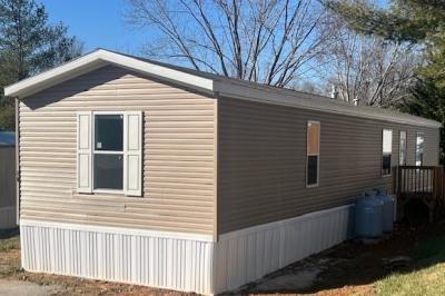 Mobile Home at 10 Poplar Acres Dr. Candler, NC 28715