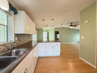 Photo 5 of 13 of home located at 310 Winter Garden Ct. Lake Alfred, FL 33850