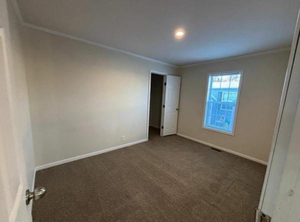 2019 Champion RA2860223 Mobile Home