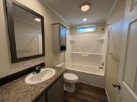 2019 Champion RA2860223 Mobile Home