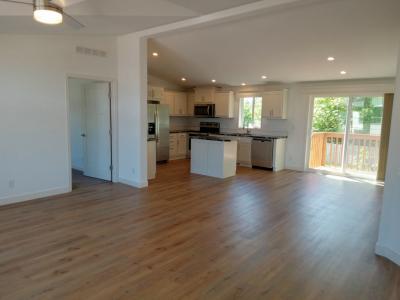 Photo 3 of 10 of home located at 1284 N 19th St 210 Philomath, OR 97370