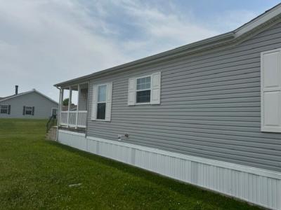 Photo 2 of 5 of home located at 710 Long Oak Rd. Manteno, IL 60950