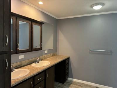 Photo 3 of 10 of home located at 677 Princewood Manteno, IL 60950